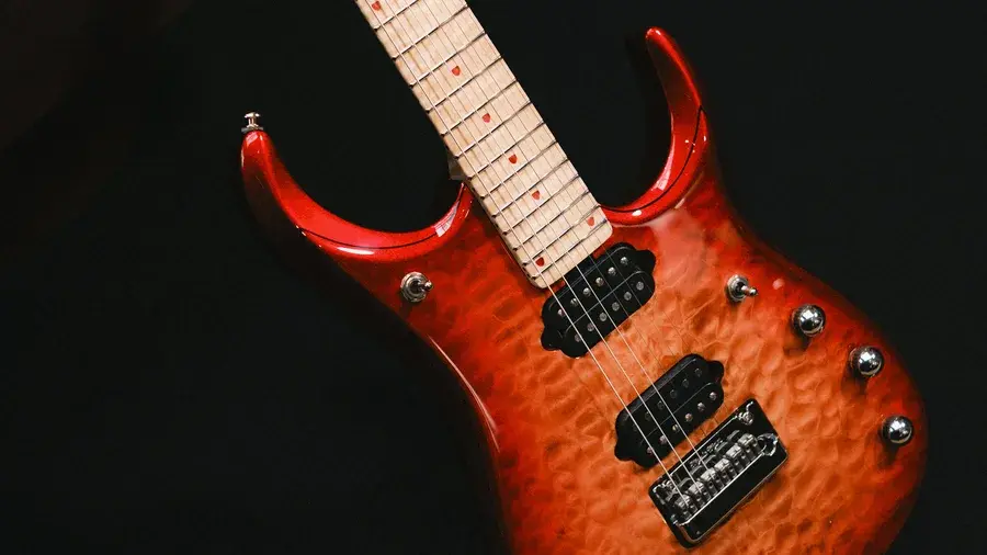 JP15 Quilt Electric Guitar in Candy Ruby Burst
